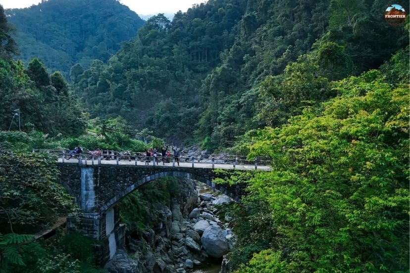 Towering mountain landscapes create unforgettable adventure photography moments 