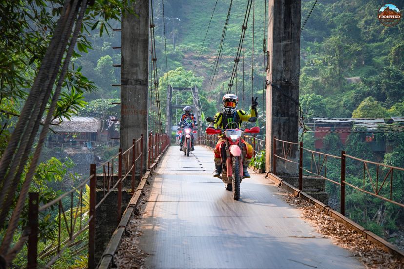 Vietnam motorbike travel safety and road experience