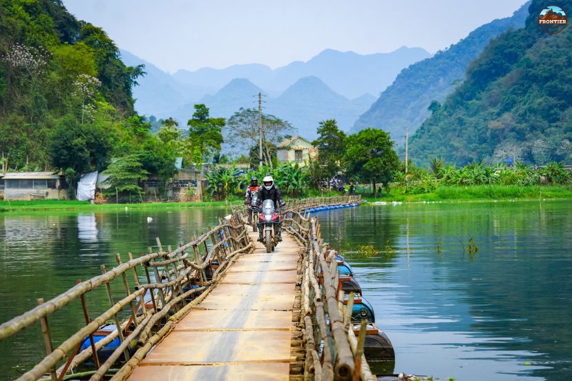 Vietnam road trip by motorbike for foreign travelers