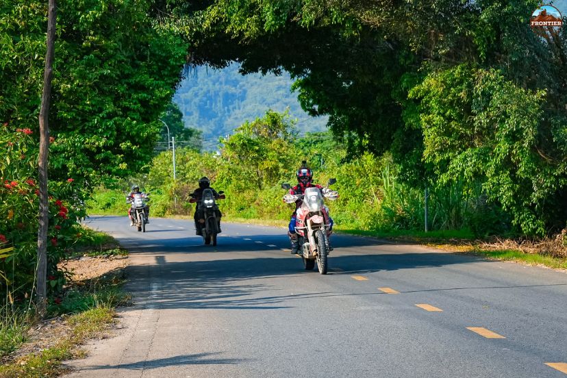 Vietnam traffic culture motorbike riding guide